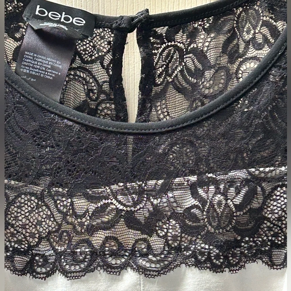 Bebe Black and White Lace Peplum Ruffle Top Side Zip Sexy Size M - Picture 4 of 12